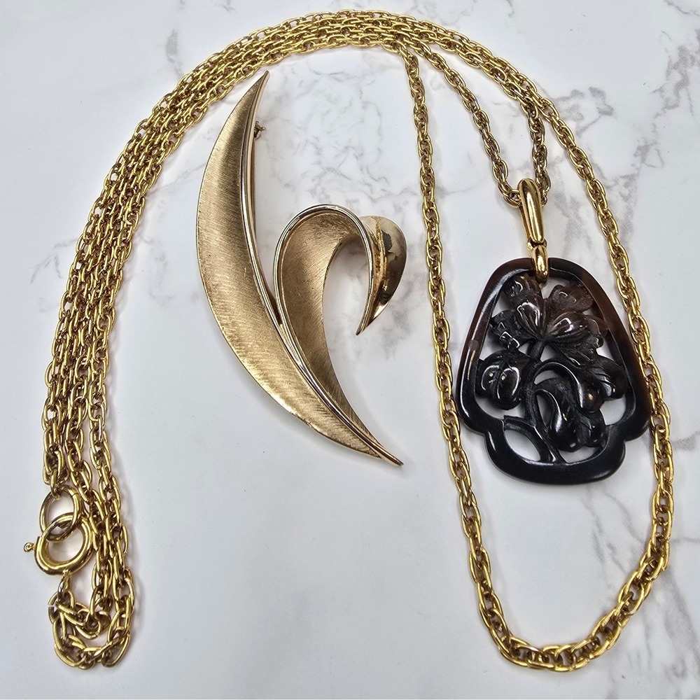 Vintage Trifari Faux Tortoise Floral Necklace and Brushed Leaf Brooch